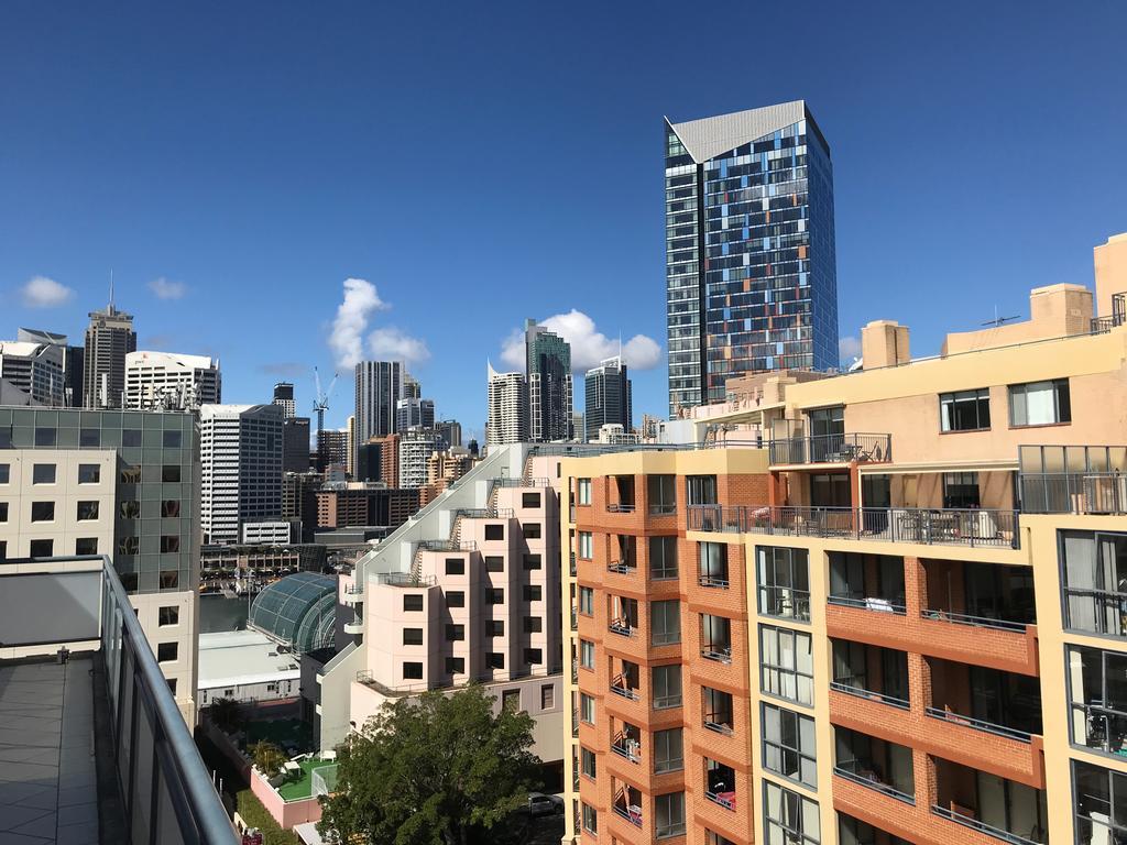 Liv Arena Apartments Darling Harbour Сідней Екстер'єр фото