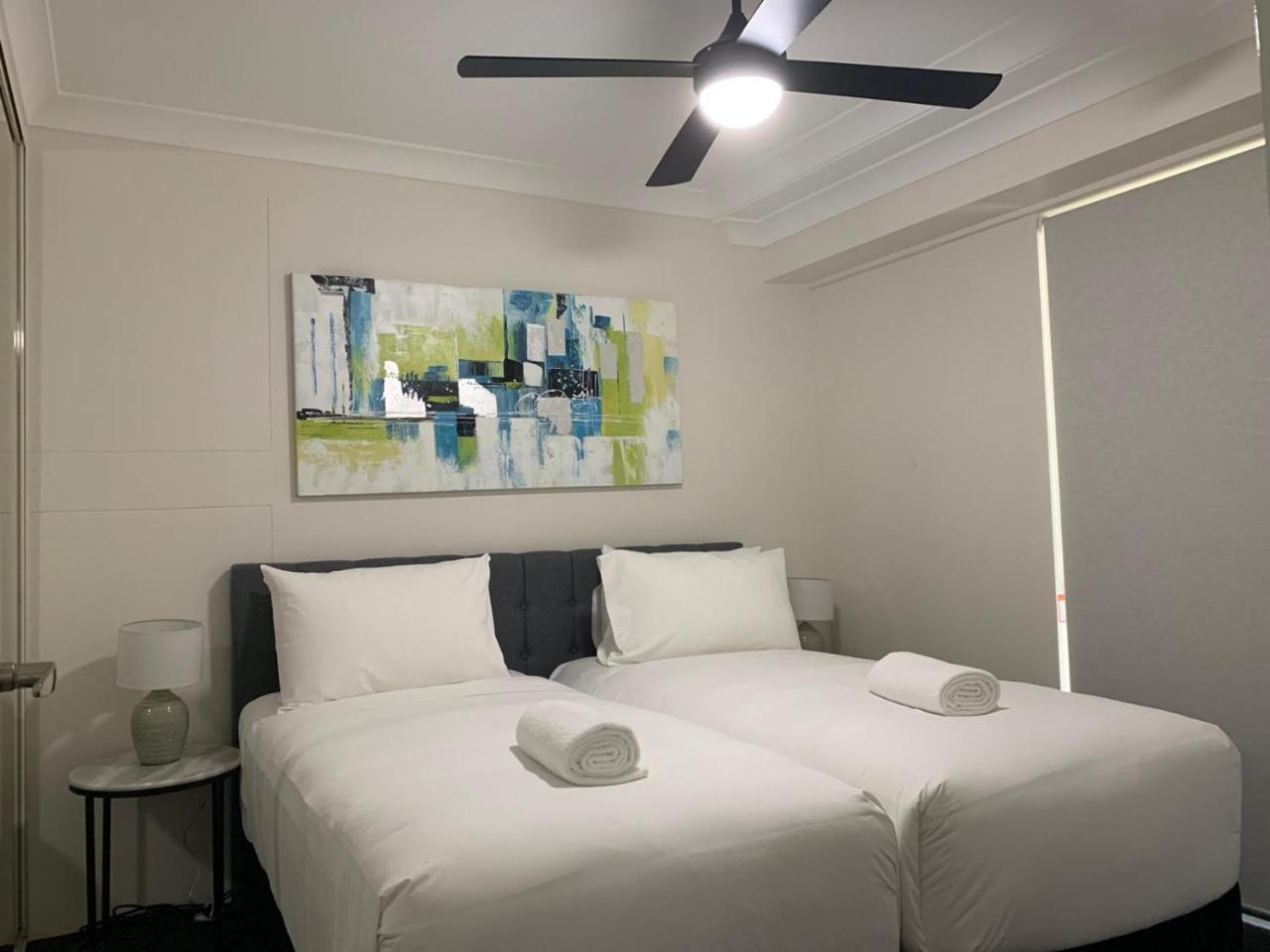 Liv Arena Apartments Darling Harbour Сідней Екстер'єр фото