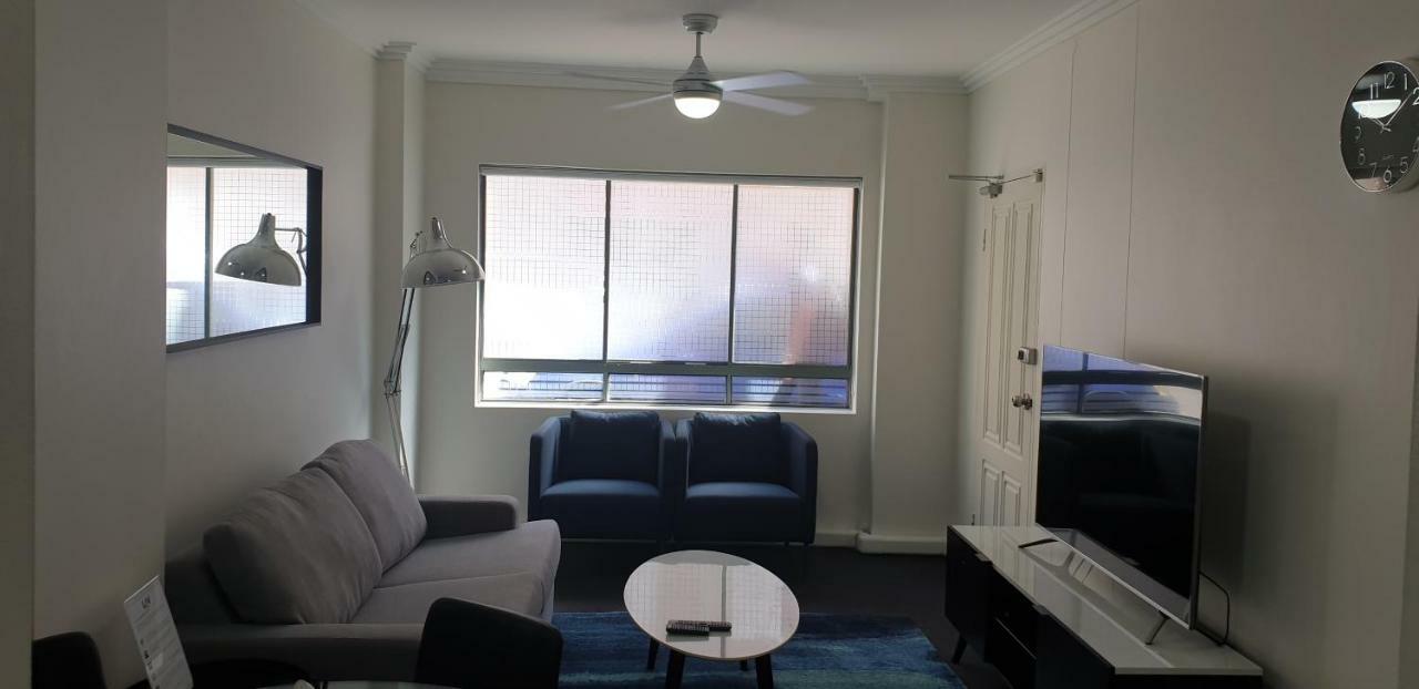 Liv Arena Apartments Darling Harbour Сідней Екстер'єр фото